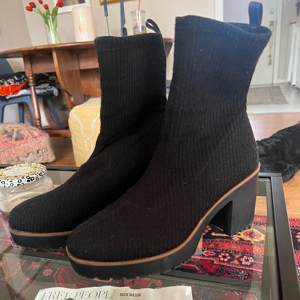 Chinese Laundry Black Garvey Boots